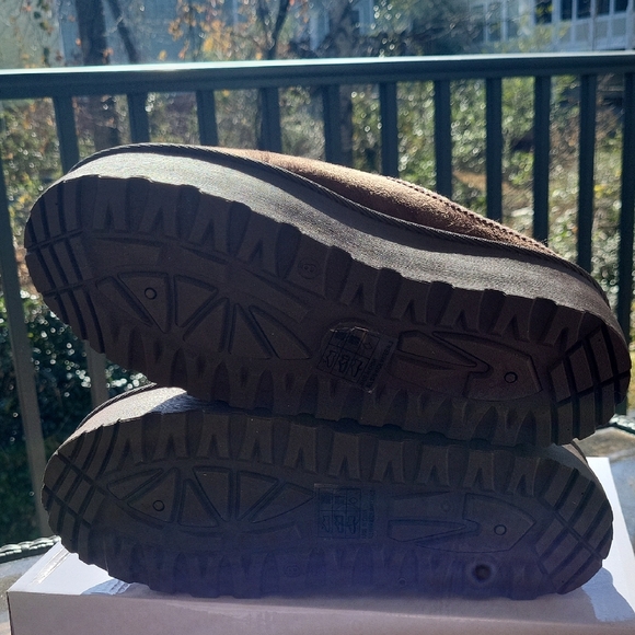 Alpine Swiss Chocolate Brown Suede Slippers - Picture 5 of 9